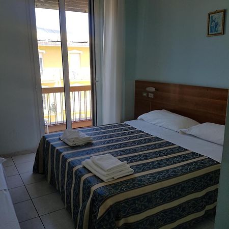 Hotel Acapulco Rimini Exterior photo