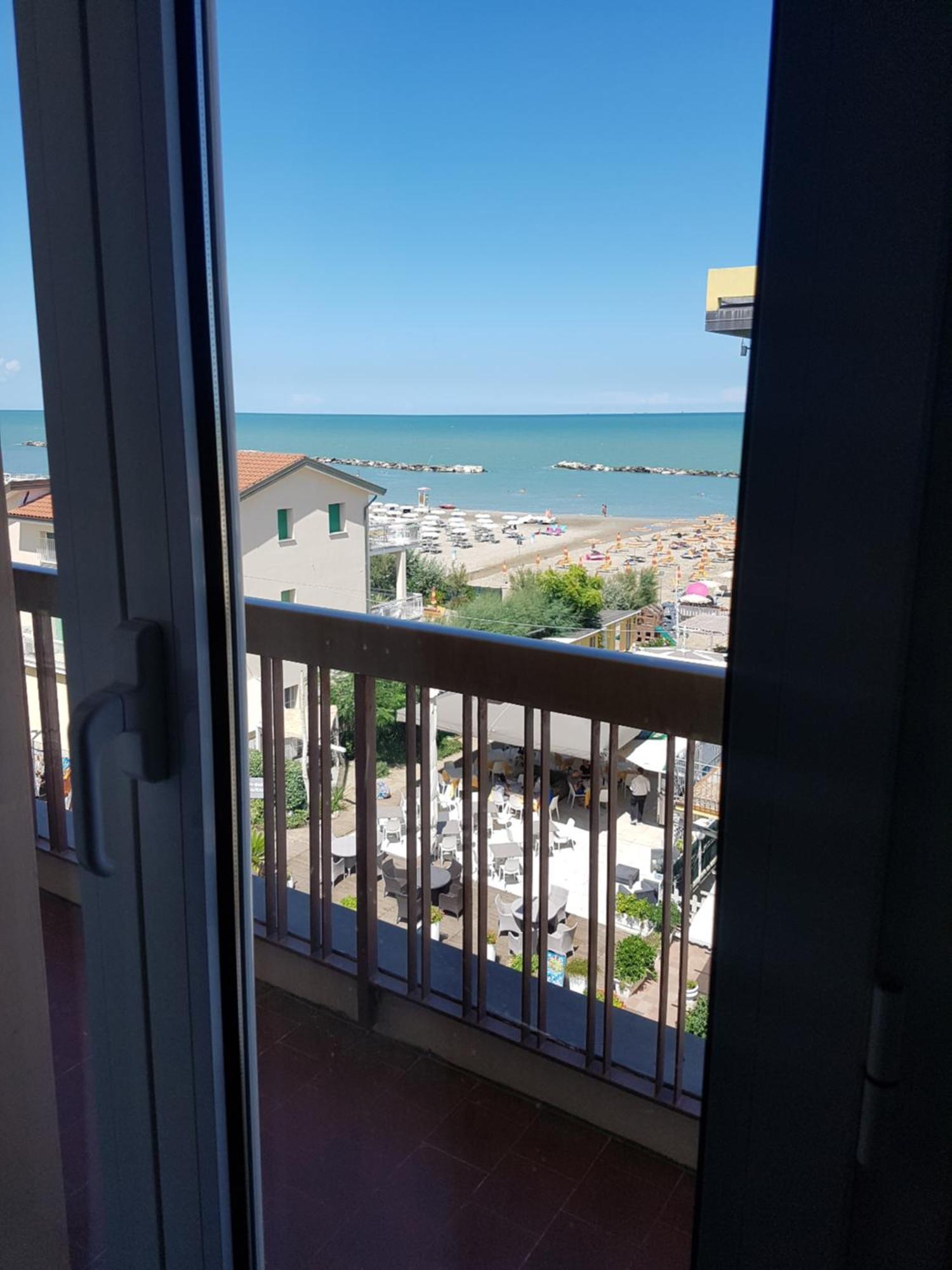 Hotel Acapulco Rimini Exterior photo